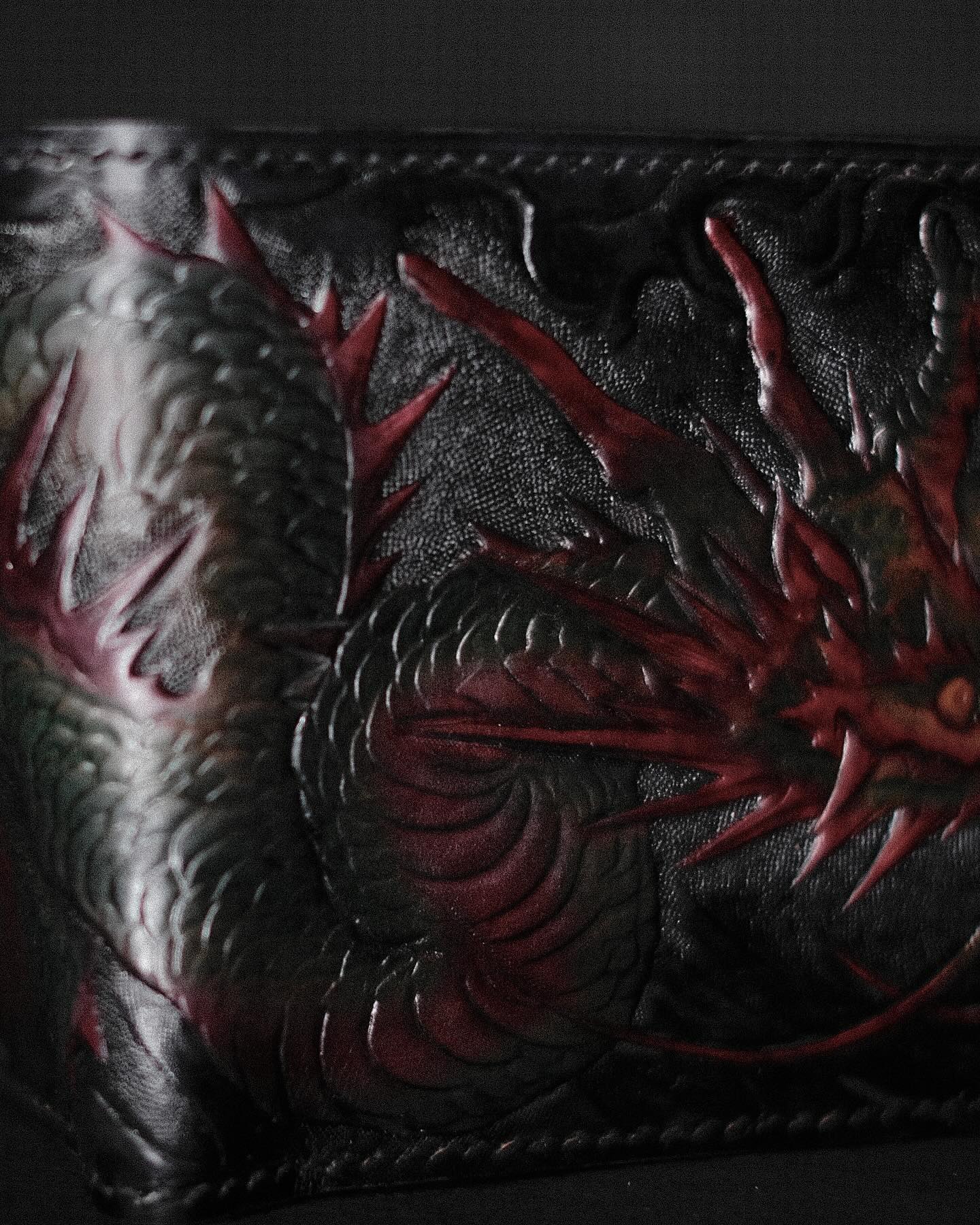 Red Dragon Motif Leather Bifold Wallet
