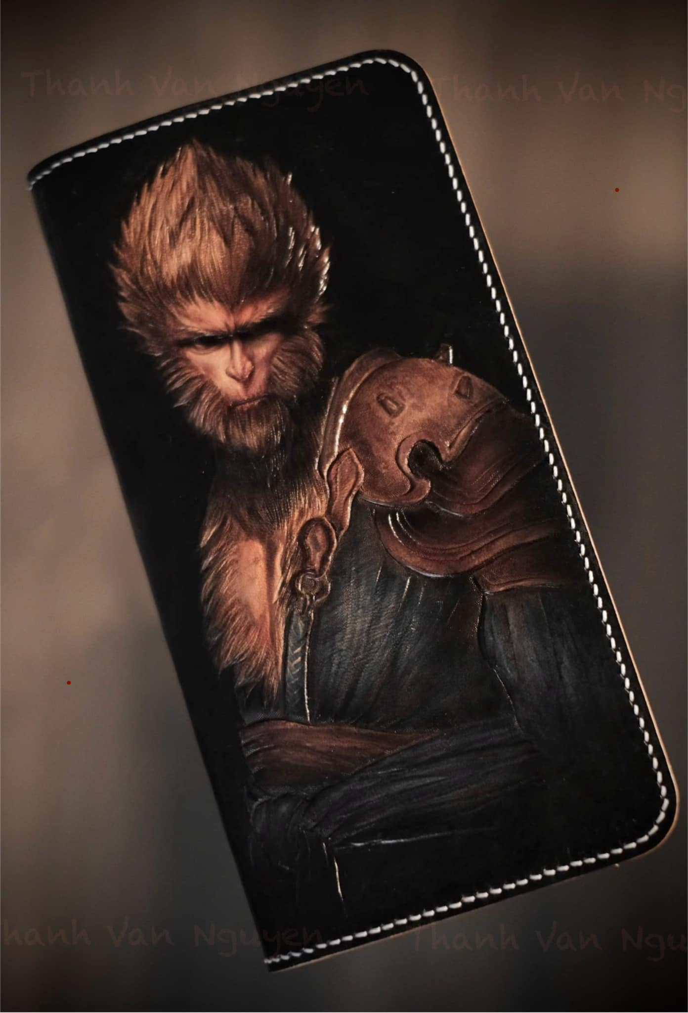 Billetera Larga de Cuero Tallado Sun Wukong
