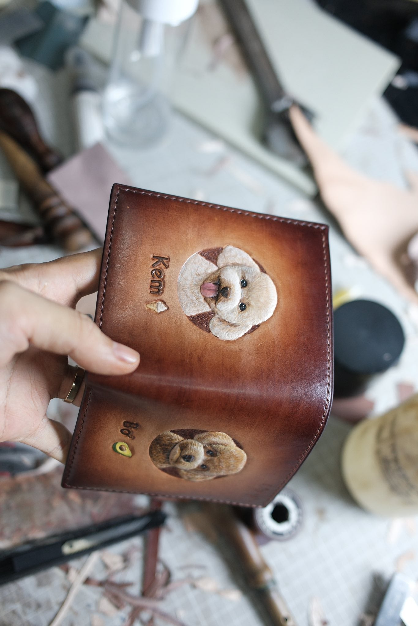 Cartera plegable de cuero Kem